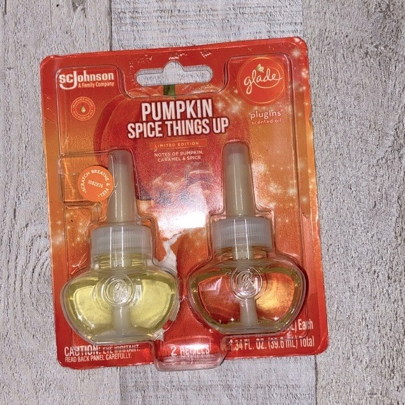 Glade pumpkin spice things up fragrance refills - Picture 2 of 3